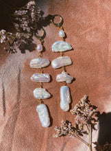 Load image into Gallery viewer, Pearl Earrings