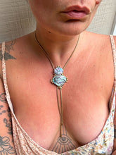 Load image into Gallery viewer, Double Abalone Bolo