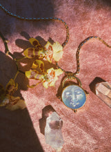 Load image into Gallery viewer, Moon Necklace