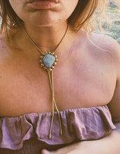 Load image into Gallery viewer, Australian Opal Stamped Bolo 001