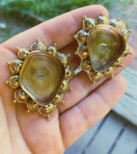 Load image into Gallery viewer, Australian Opal Stamped Bolo 002