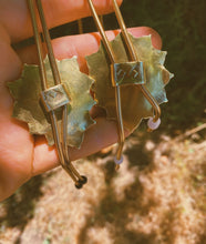 Load image into Gallery viewer, Australian Opal Stamped Bolo 001