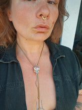 Load image into Gallery viewer, The Queen Tide Bolo