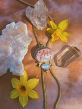 Load image into Gallery viewer, The Queen Tide Bolo
