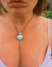 Load image into Gallery viewer, Queen Tide Bolo 001