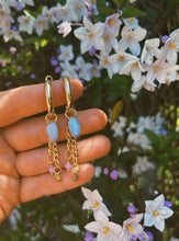 Load image into Gallery viewer, Australian Opal Multi Hoop 002