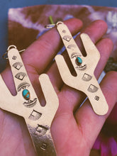 Load image into Gallery viewer, The Nightbloomer Earrings