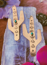 Load image into Gallery viewer, The Nightbloomer Earrings