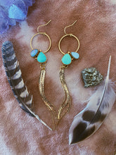 Load image into Gallery viewer, The Bloom Dusters 001 - Kingman Turquoise + Australian Opal