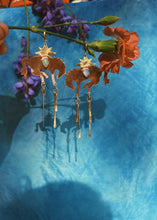 Load image into Gallery viewer, Turquoise Fire Horse Earrings 001
