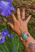 Load image into Gallery viewer, Abalone + Pink Pearl Bangle
