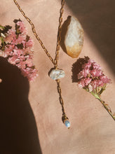 Load image into Gallery viewer, Baroque Pearl Lariat
