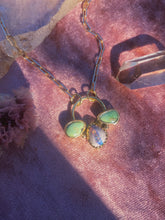 Load image into Gallery viewer, The Bloom Necklace 005
