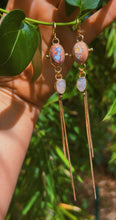 Load image into Gallery viewer, Cantera Opal + Faceted Moonstone Duster Drop
