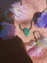 Load image into Gallery viewer, The Crystal Vision Necklace - Hubei Turquoise
