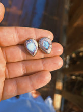 Load image into Gallery viewer, Cantera Opal Duo Dusters
