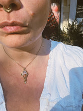 Load image into Gallery viewer, Cantera Opal Dottie Necklace 001
