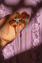 Load image into Gallery viewer, Australian Opal Taurus Dusters 001
