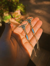 Load image into Gallery viewer, Australian Opal Taurus Dusters 001
