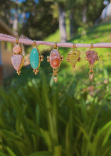 Load image into Gallery viewer, Cantera Opal Dottie Necklace 001
