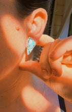Load image into Gallery viewer, Hubei Turquoise Stud
