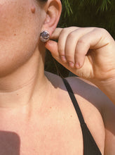 Load image into Gallery viewer, Cantera Opal Stud 001
