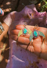 Load image into Gallery viewer, The Ophelia Dusters 001
