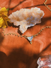 Load image into Gallery viewer, Dotted Australian Opal Chain 002
