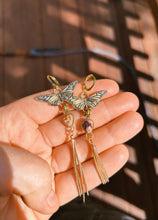 Load image into Gallery viewer, Cantera Opal Butterfly Dusters
