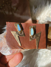 Load image into Gallery viewer, The Bowie Studs 001 - Australian Opal
